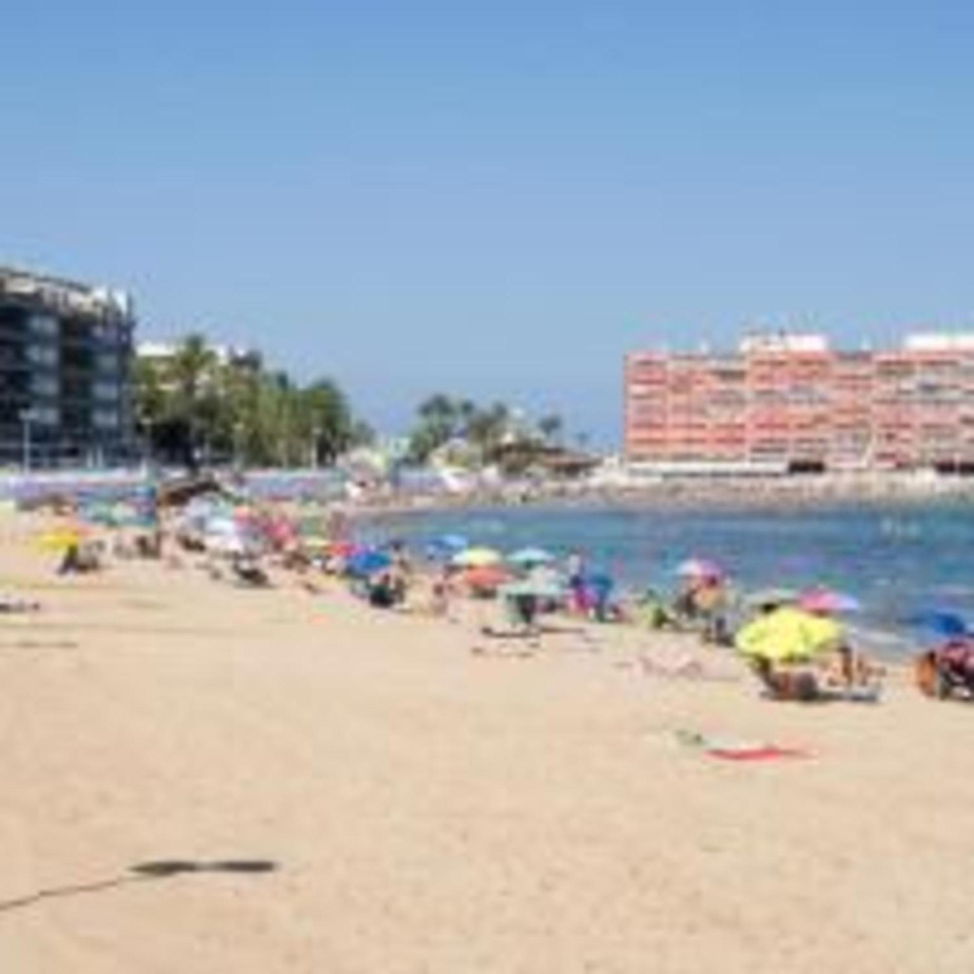 Pmt16 - Large City Apartment On The Beach Torrevieja Exterior photo